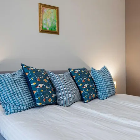 Sea-breeze Retreat Zerini דירה *