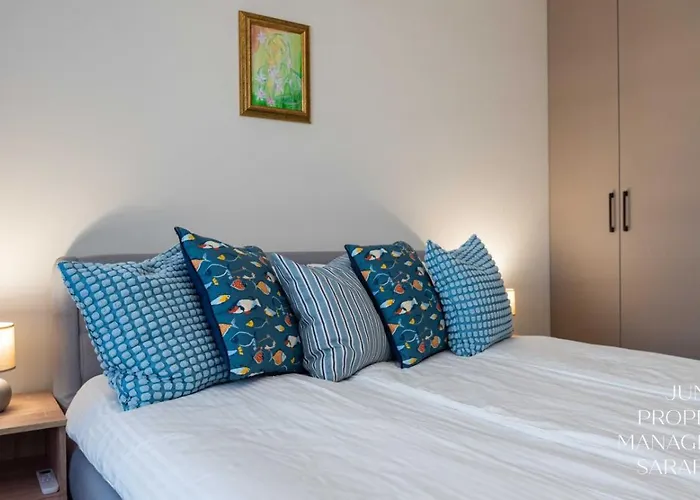 Sea-breeze Retreat Zerini Apartament *