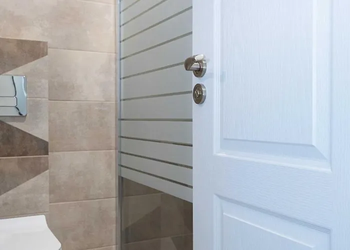 Sea-breeze Retreat Zerini Burgas City