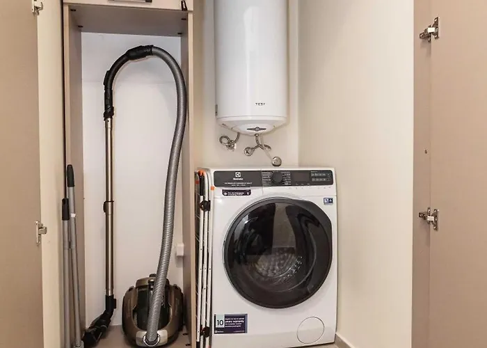 Sea-breeze Retreat Zerini Apartament *